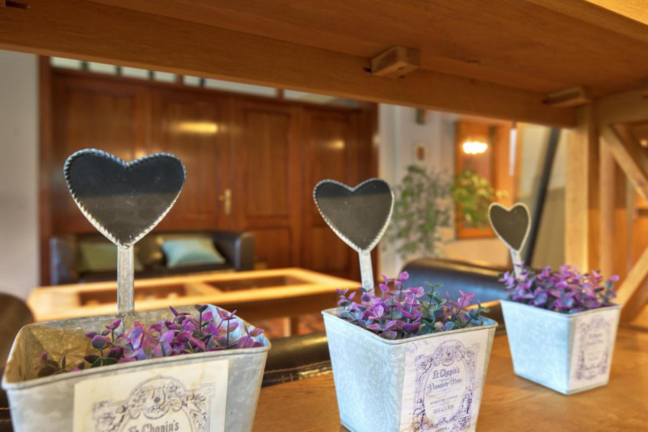 Casa Muntelui Hotel Fundata Eksteriør billede