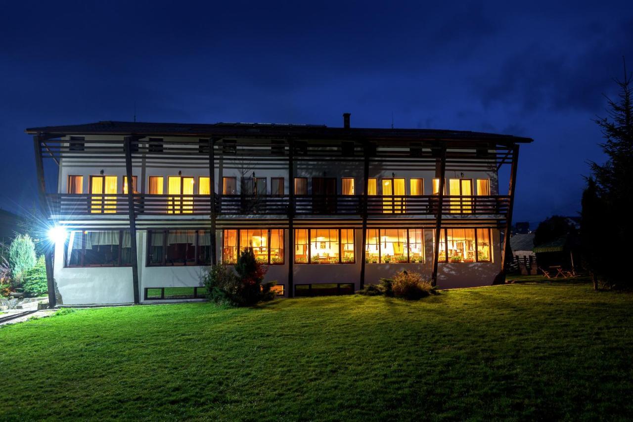 Casa Muntelui Hotel Fundata Eksteriør billede