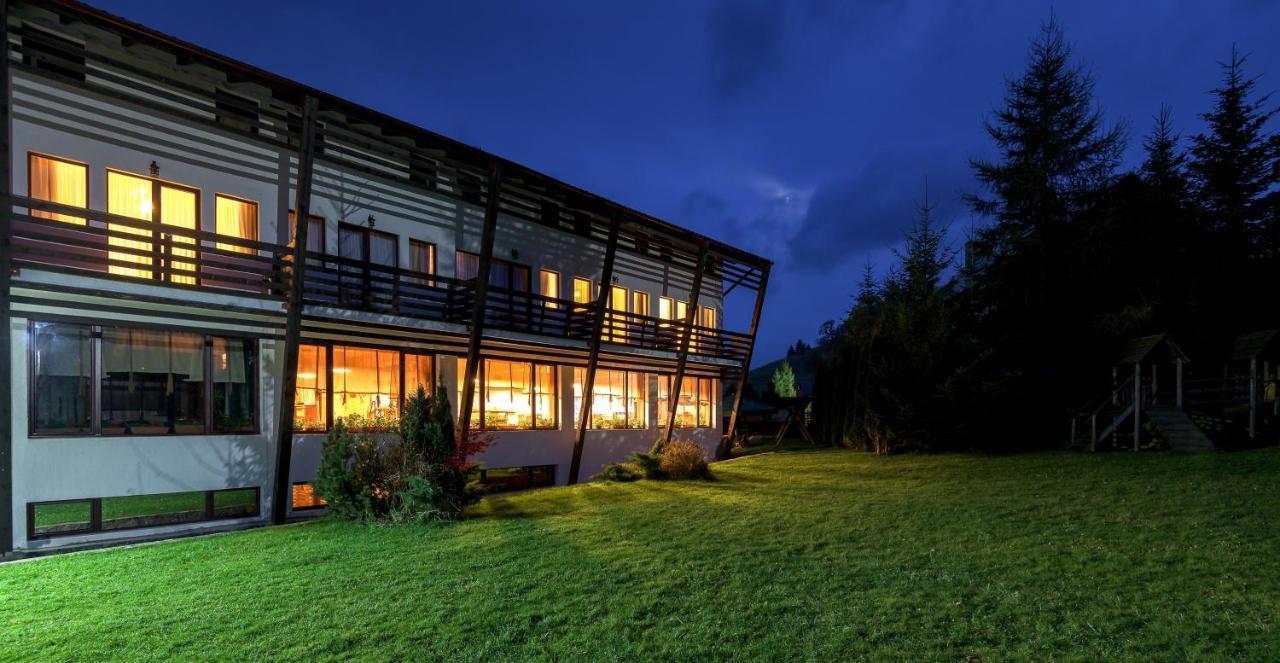 Casa Muntelui Hotel Fundata Eksteriør billede